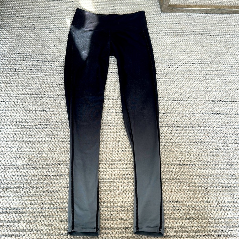 Athleta ombré legging